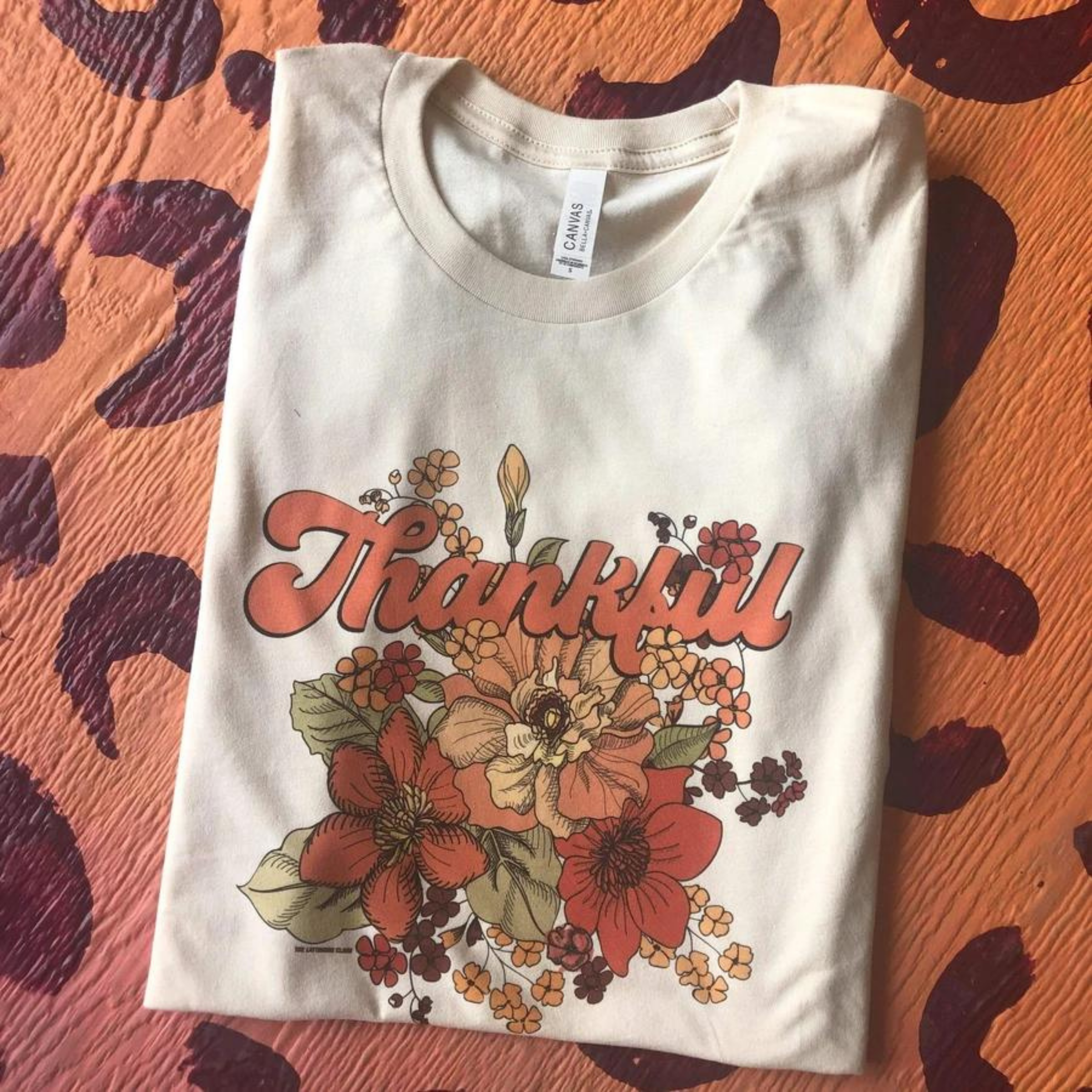 Online Exclusive | Thankful Floral Short Sleeve Graphic Tee in Cream - Giddy Up Glamour Boutique