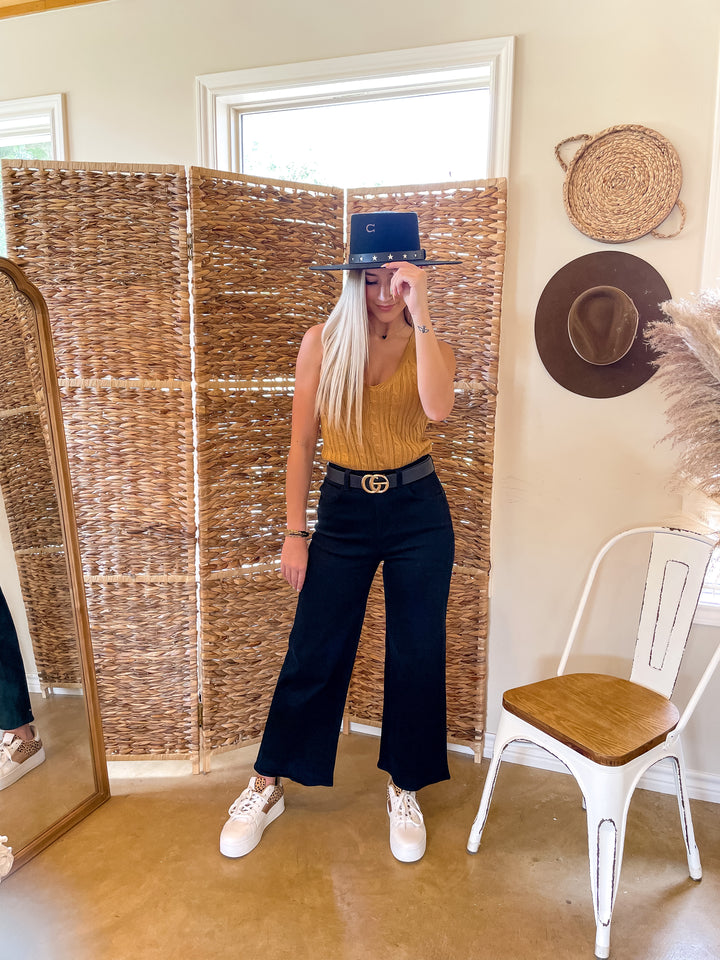 Chic Meet Up Wide Leg Cropped Denim Jeans in Black - Giddy Up Glamour Boutique