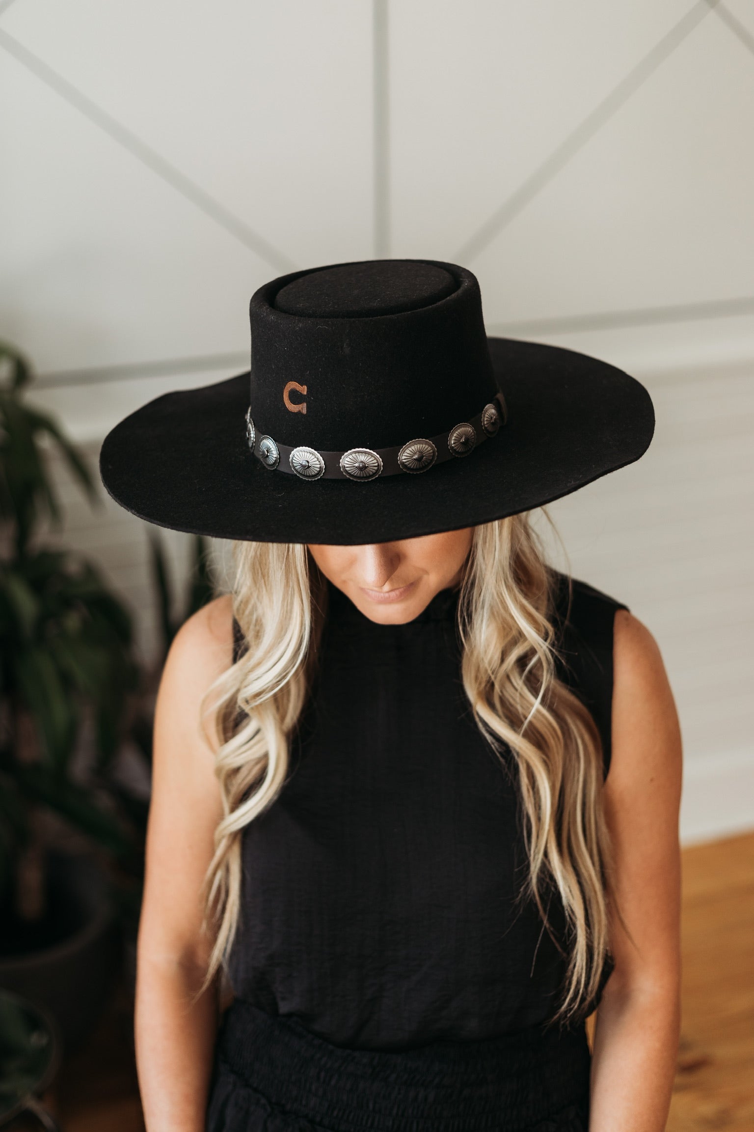 Charlie 1 Horse | High Desert Wool Felt Hat in Black - Giddy Up Glamour Boutique