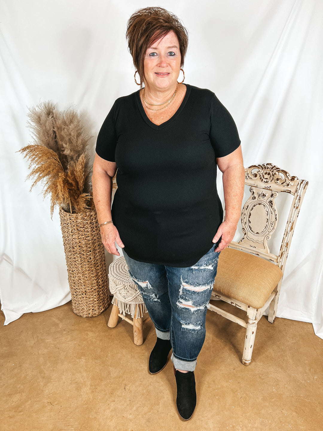 Simply Obsessed Ribbed Short Sleeve V Neck Top in Black - Giddy Up Glamour Boutique