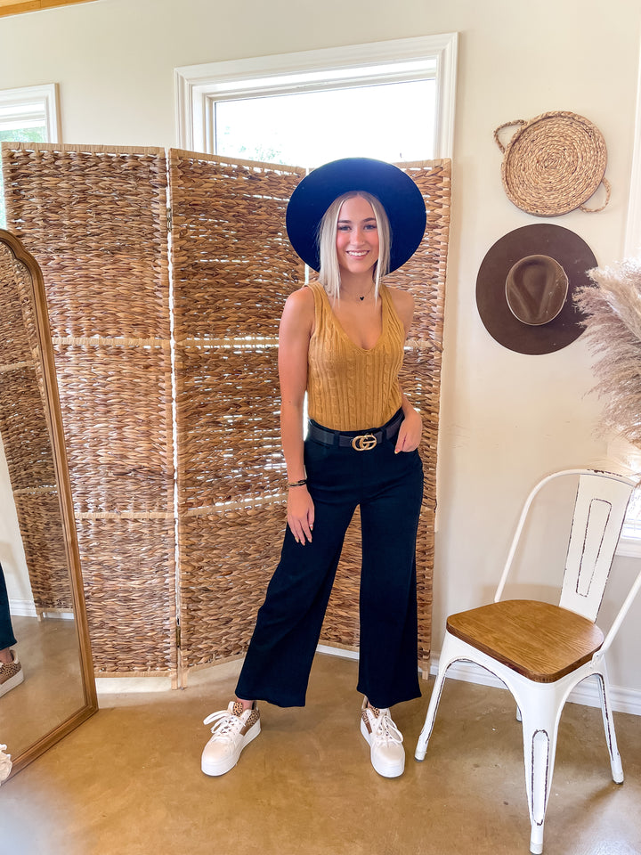 Chic Meet Up Wide Leg Cropped Denim Jeans in Black - Giddy Up Glamour Boutique