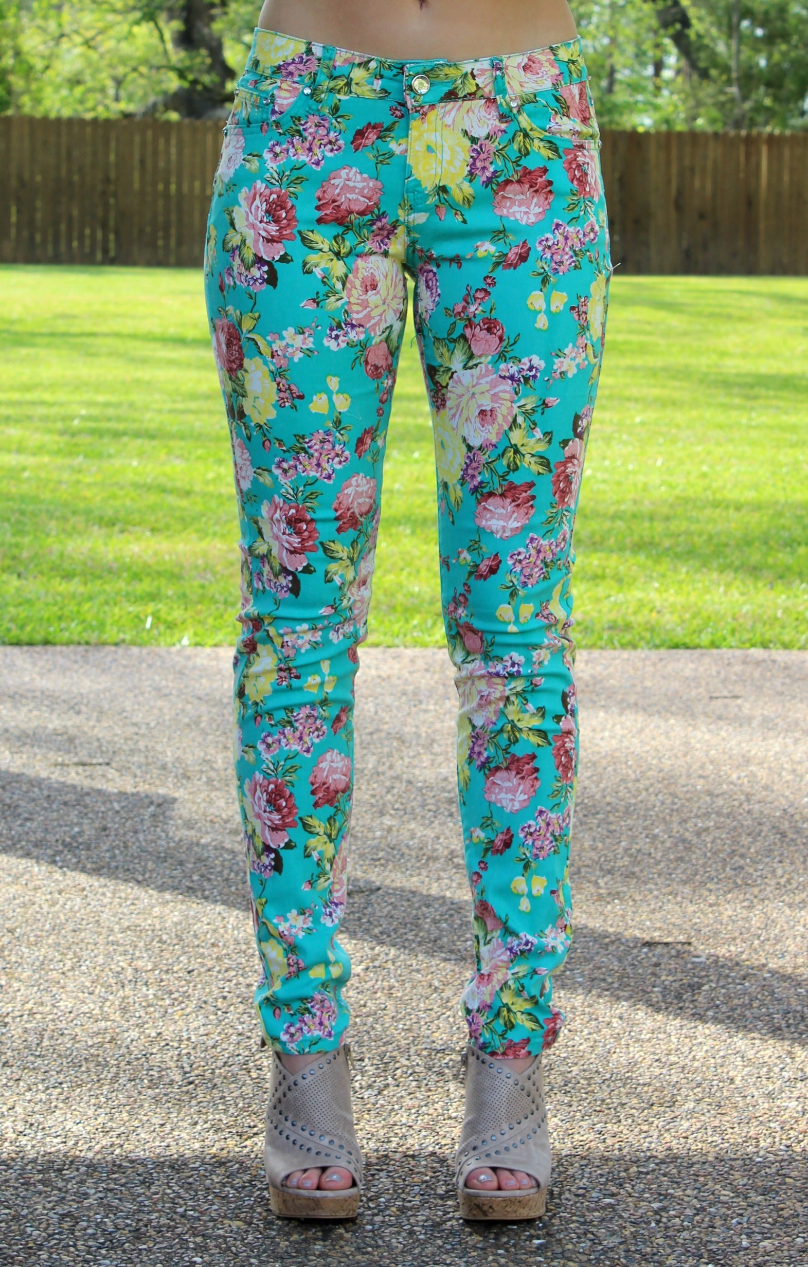 Last Chance Size 1 & 3 | In Full Bloom Floral Printed Pants in Mint