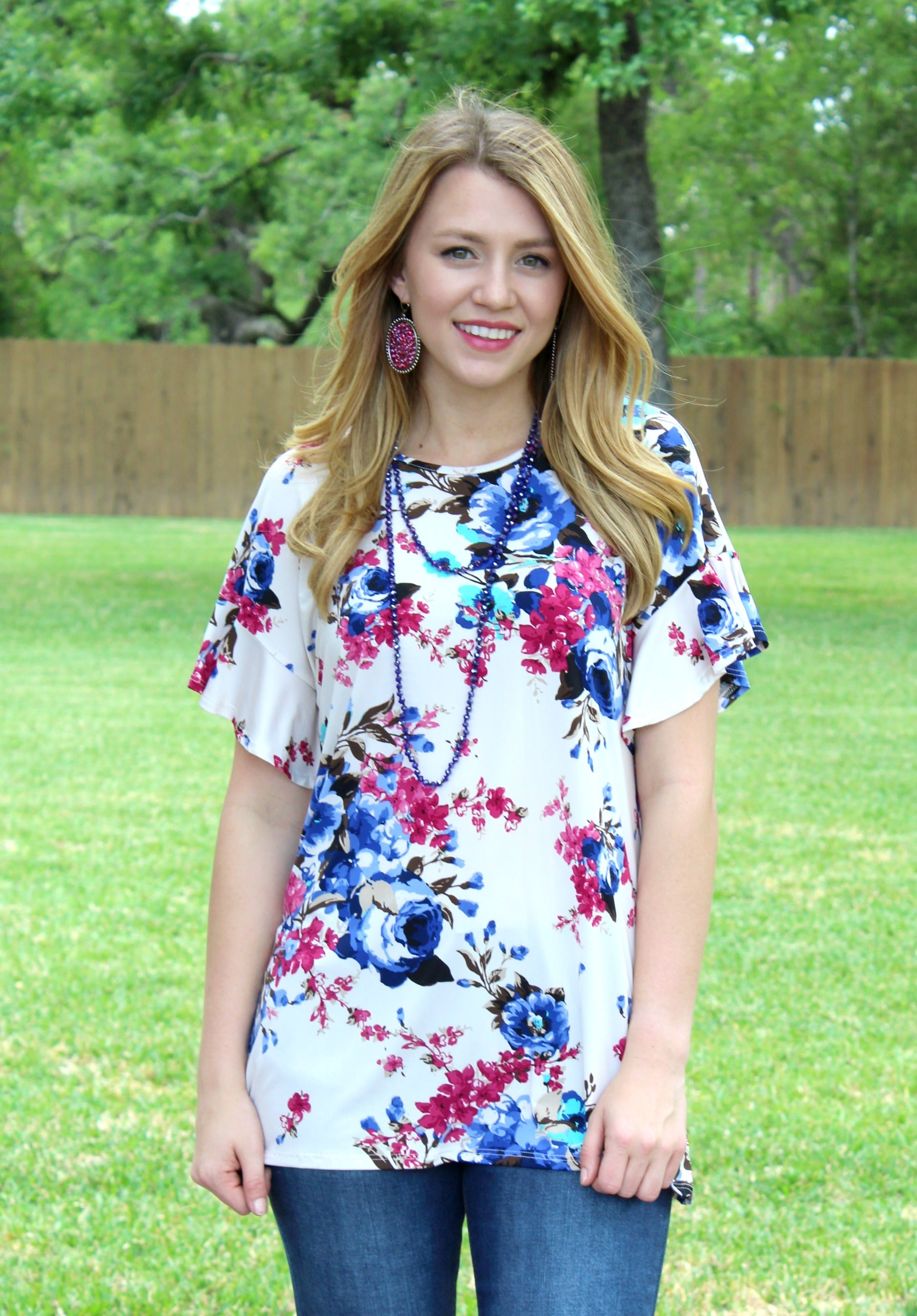 Last Chance Size Small | Sweeter Than Fiction Floral Short Sleeve Top in Ivory - Giddy Up Glamour Boutique