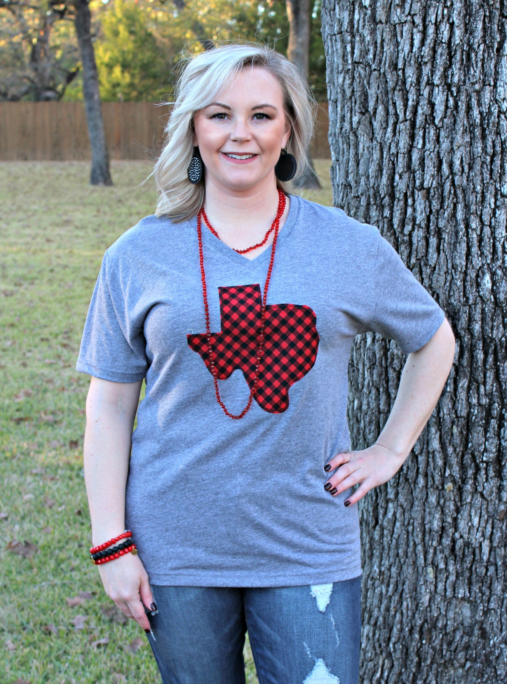 Last Chance Size Small | Red Buffalo Plaid Texas Short Sleeve Tee in Grey - Giddy Up Glamour Boutique