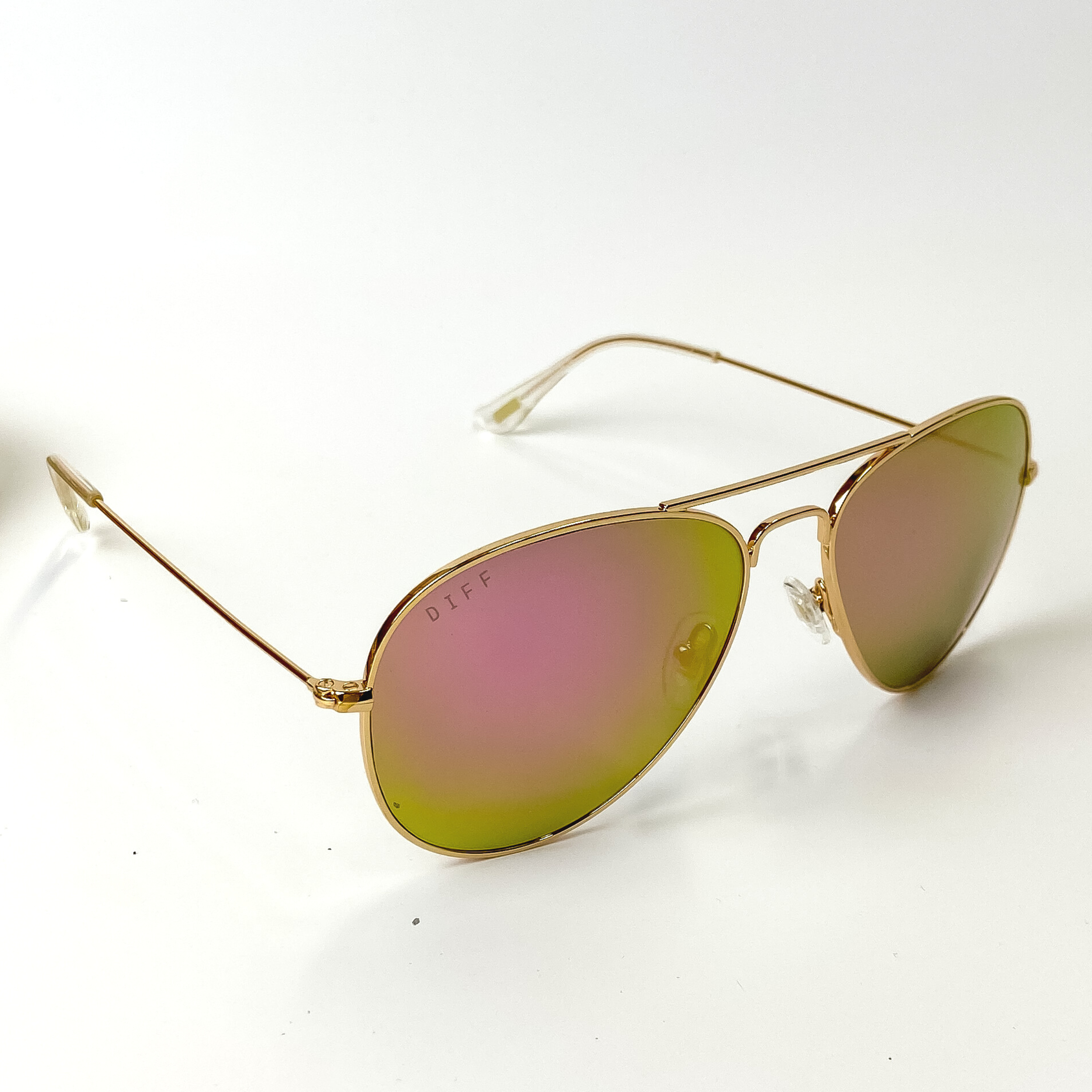 Fenchi Classic Pink Mirrored Aviator Sunglasses | Mirrored aviator  sunglasses, Mirrored aviators, Aviator sunglasses