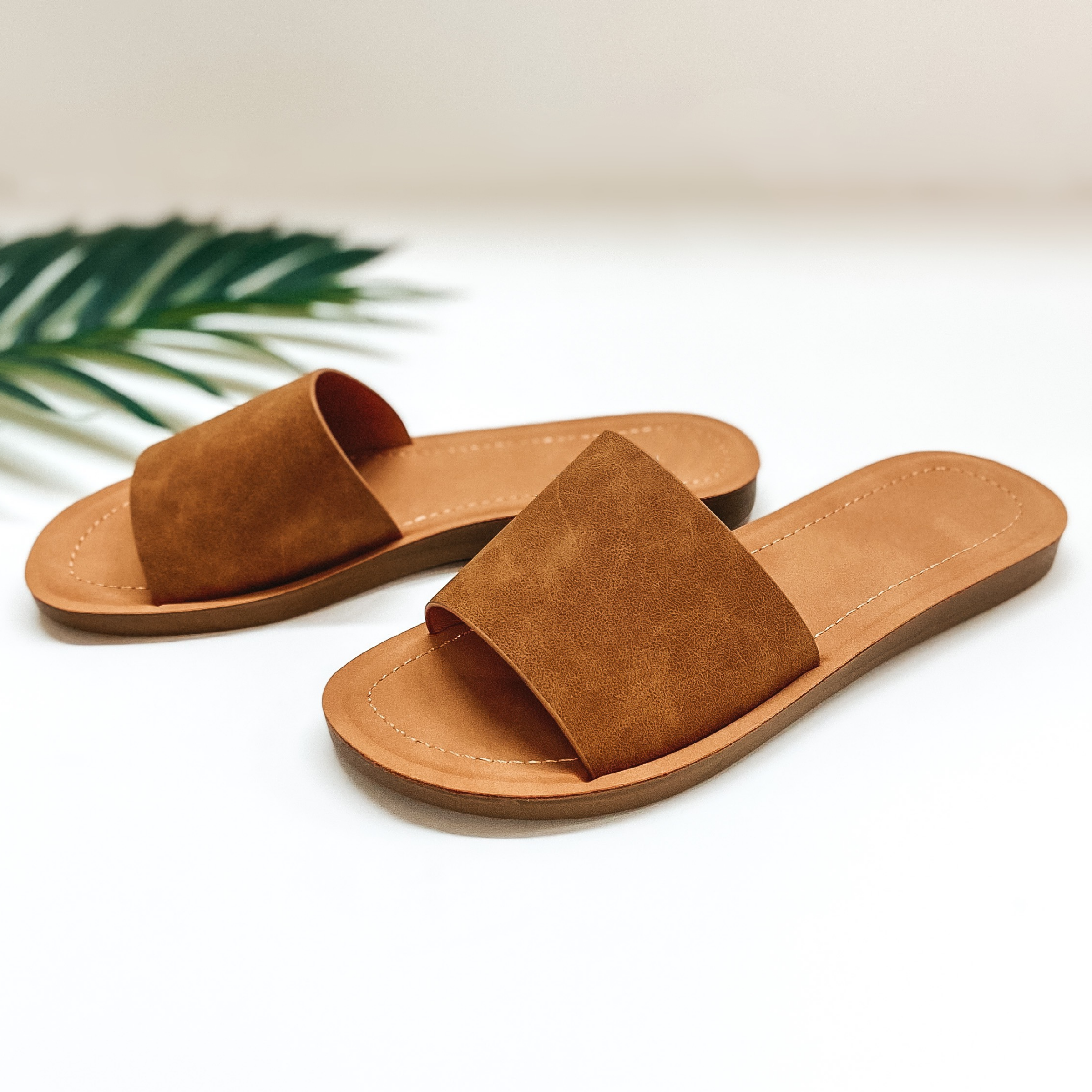 Single strap best sale slide sandals