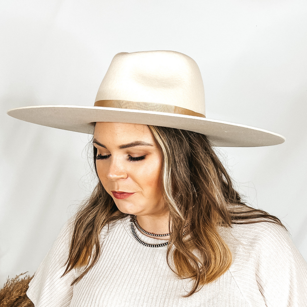 Montana Wide Brim Wool Felt Hat in Ivory – Giddy Up Glamour 