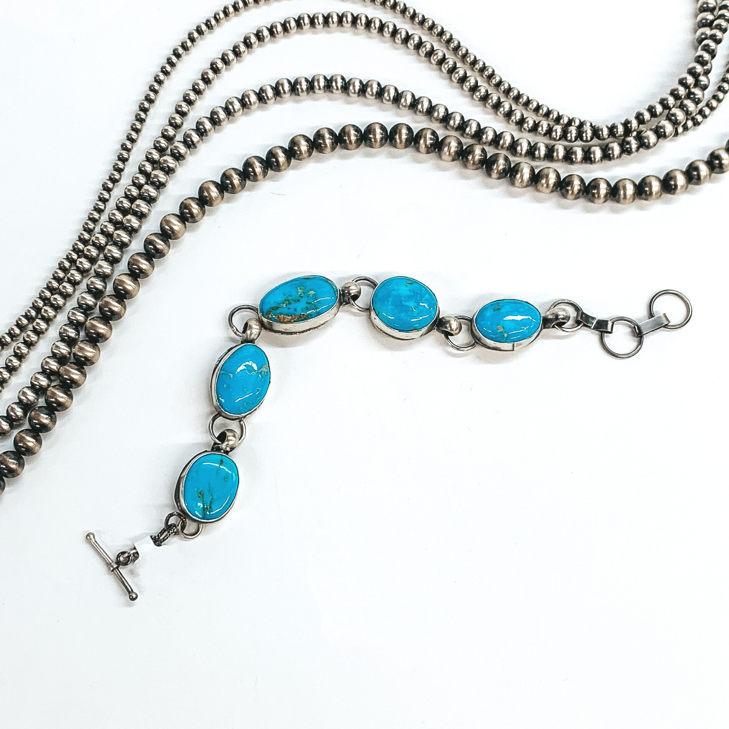 Boyd Ashley | Navajo Handmade Sterling Silver Chain Link Bracelet with Kingman Turquoise Stones - Giddy Up Glamour Boutique