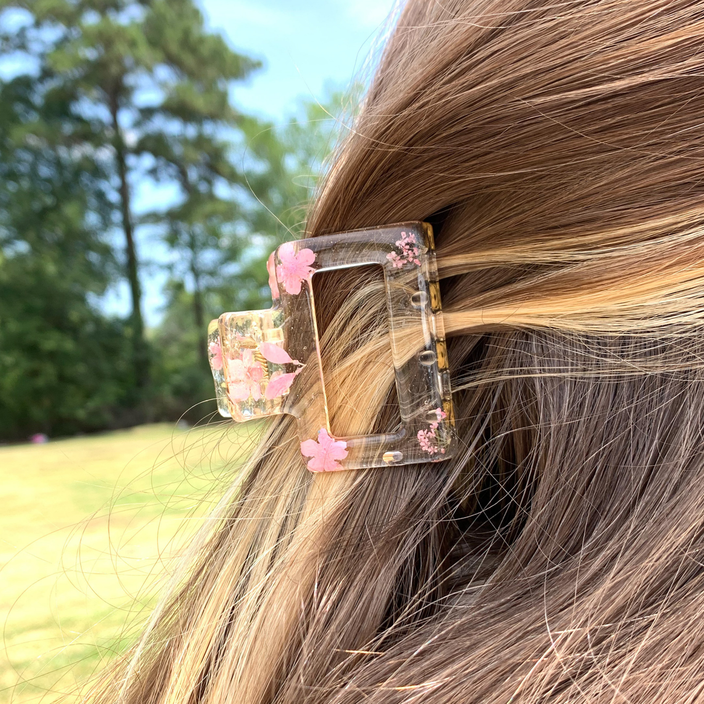 Wallflower Clear Medium Rectangle Hair Clip with Pink Flowers - Giddy Up Glamour Boutique