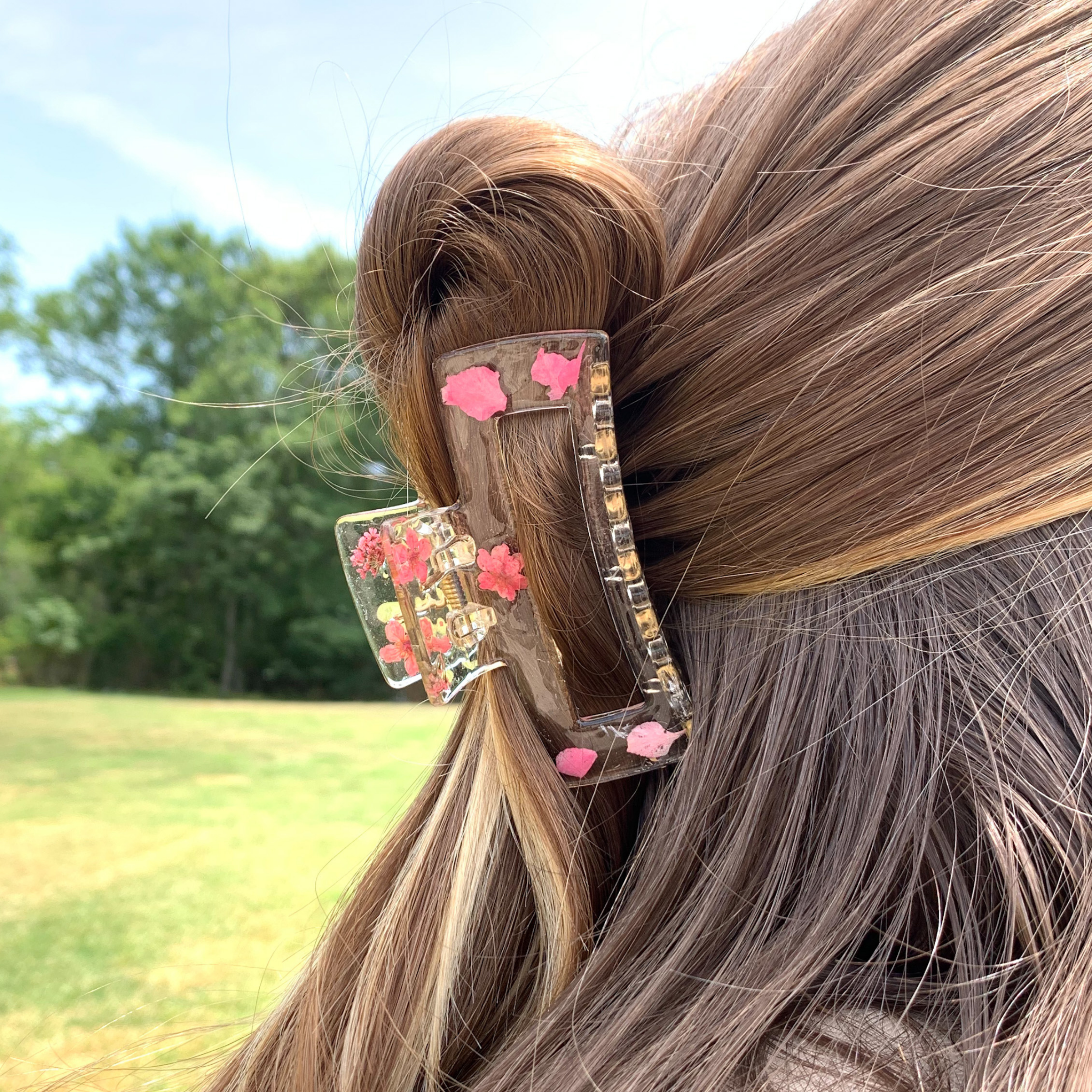 Wallflower Clear Large Rectangle Hair Clip with Pink Flowers - Giddy Up Glamour Boutique