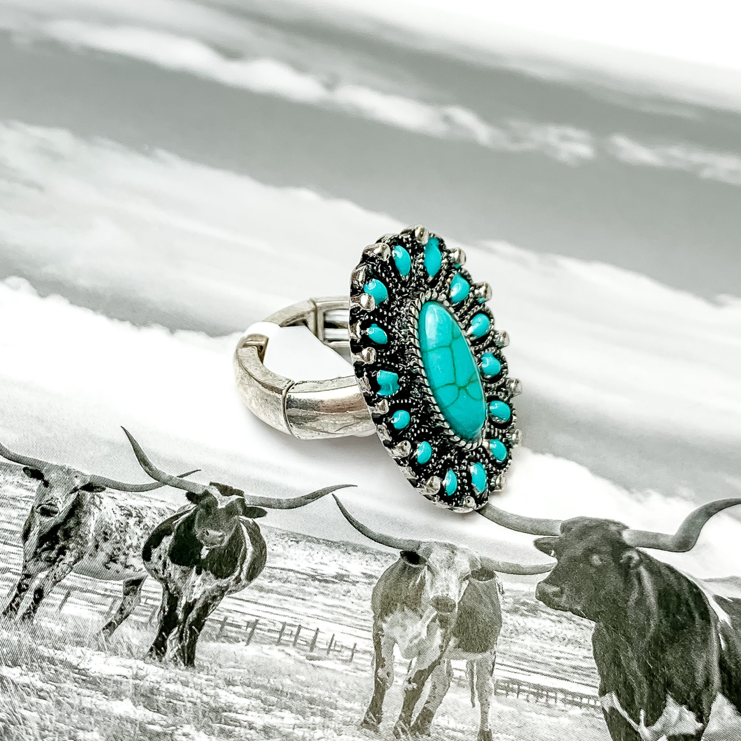 Faux Turquoise Cluster Stretchy Ring - Giddy Up Glamour Boutique