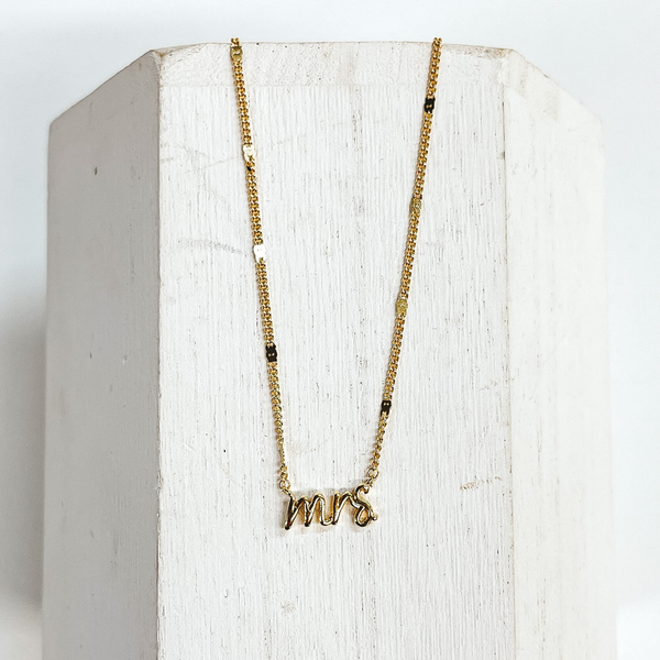Gold Chain Necklace with Mrs. Pendant