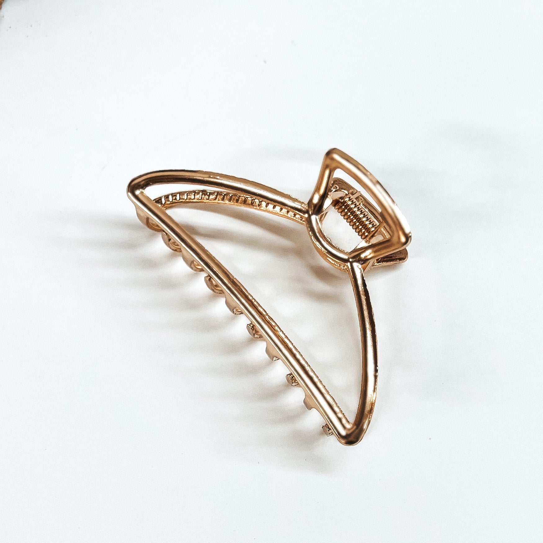 Medium Gold Metal Clip - Giddy Up Glamour Boutique