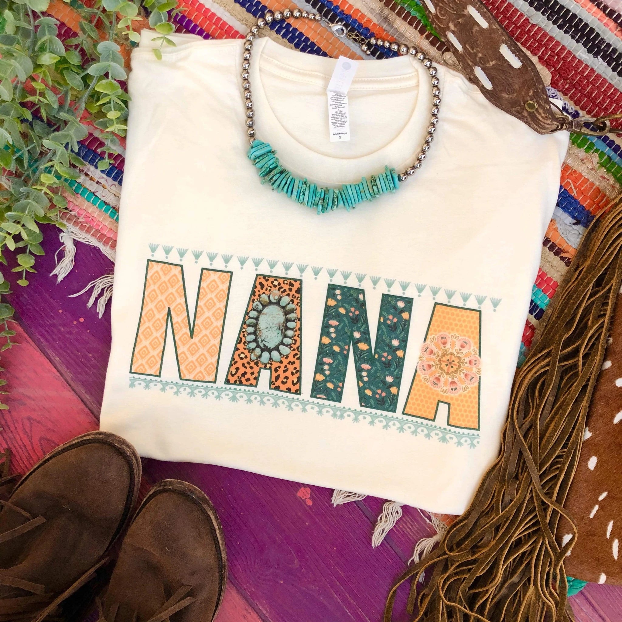 Online Exclusive | Nana Short Sleeve Graphic Tee in Cream - Giddy Up Glamour Boutique