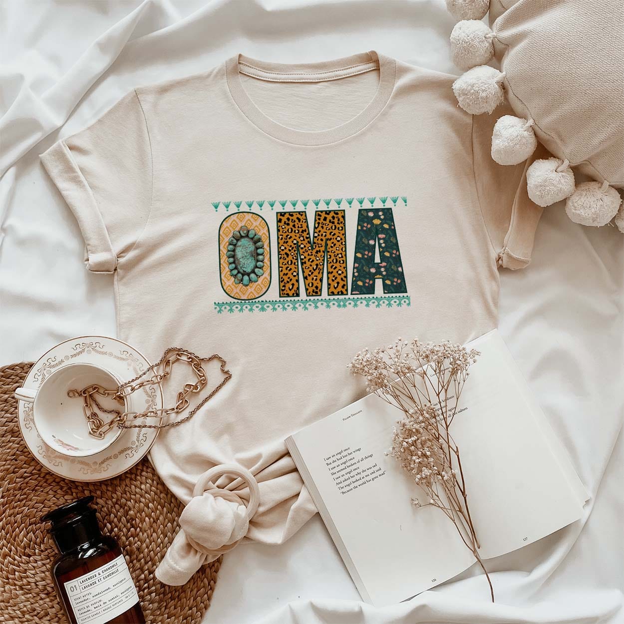 Online Exclusive | Oma Short Sleeve Graphic Tee in Cream - Giddy Up Glamour Boutique