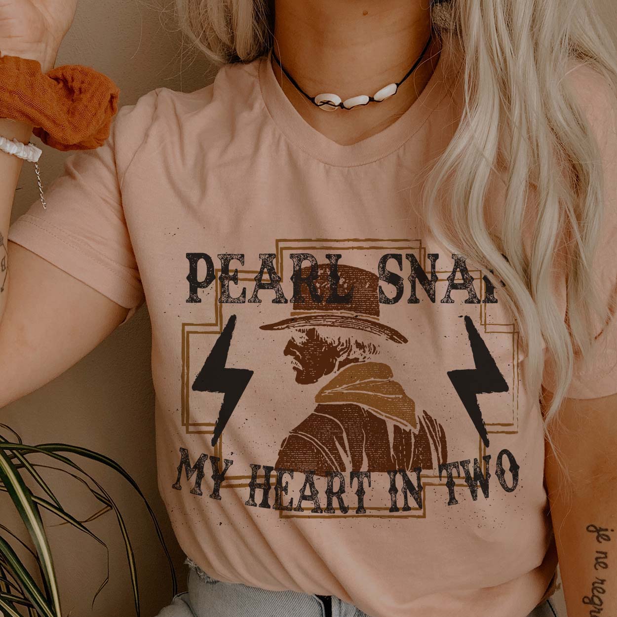 Online Exclusive | Pearl Snap My Heart In Two Short Sleeve Graphic Tee in Desert Rose - Giddy Up Glamour Boutique