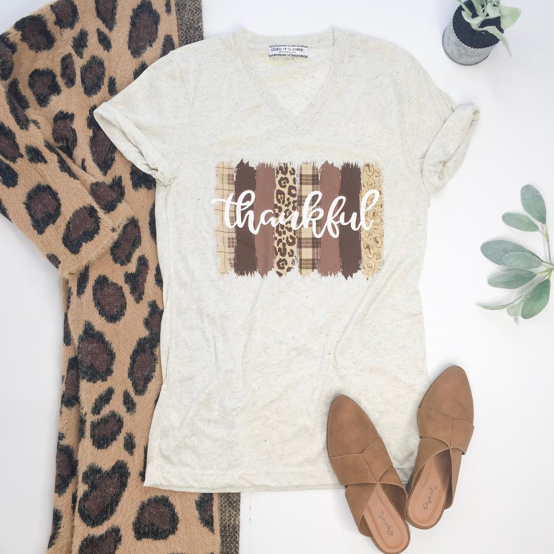 Thankful Short Sleeve Tee Shirt in Oatmeal Ivory - Giddy Up Glamour Boutique